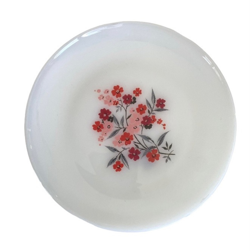 VINTAGE Fire King Milk Glass 4 Lunch Plates #24  7.5” Primrose Red Pink MCM 50s